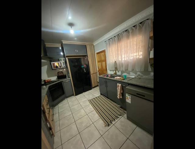 4 BEDROOM HOUSE FOR SALE IN DUNNOTTAR